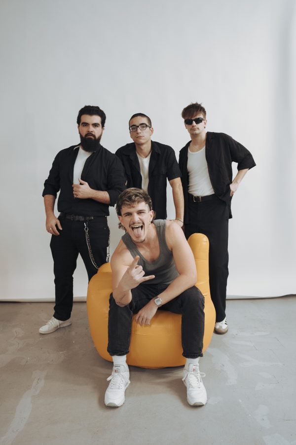 CONTRACTAR GRUP TRIBUT LA OREJA DE TIK TOK