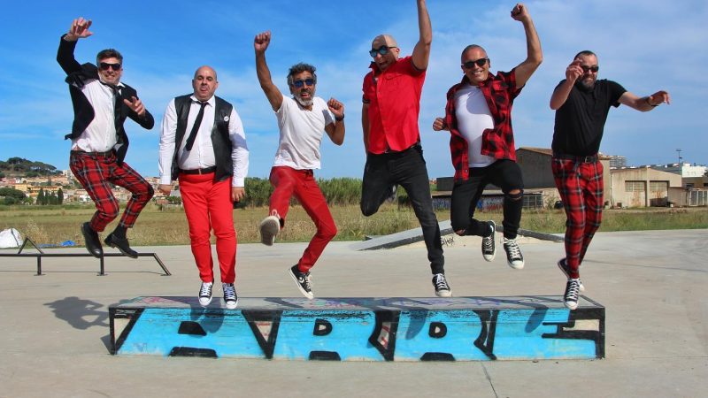 CONTRACTAR GRUP DE VERSIONS THE COVERS BAND