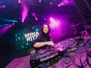 CONTRACTAR MINA RITZ